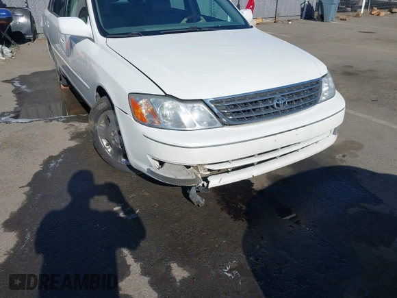 2004 Toyota Avalon XL z VIN 4T1BF28B54U362005, wystawiony jako IAAI lot #42174414 z przebiegiem 378 173 mil mil oraz . Historia ofert i sprzedaży dostępna na DreamBid. Obrazek 18.