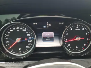 2018 Mercedes-Benz E-Class E 300 with VIN WDDZF4JB1JA463344, listed as a Copart auction lot 46793553 with 38,851 mi miles. Bid and sale history available at carsss.com. Image 9.