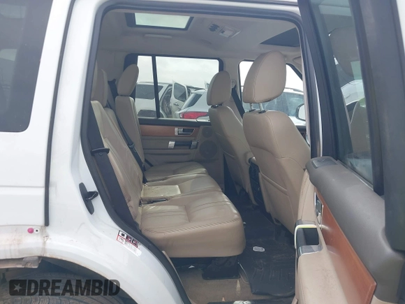 2016 Land Rover LR4 HSE with VIN SALAG2V69GA790579, listed as a IAAI auction lot 41925969 with 119,229 mi miles and . Bid and sale history available at DreamBid. Image 8.