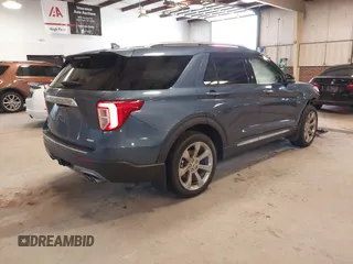 2020 Ford Explorer Platinum with VIN 1FM5K8HC7LGC23964, listed as a IAAI auction lot 41260236 with 43,975 mi miles. Bid and sale history available at carsss.com. Image 4.