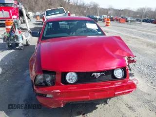 2009 Ford Mustang with VIN 1ZVHT80N695136392, listed as a IAAI auction lot 41509619 with 141,563 mi miles and . Bid and sale history available at carsss.com. Image 12.