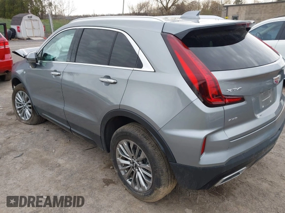 2025 Cadillac XT4 AWD Premium Luxury with VIN 1GYFZDR41SF131347, listed as a IAAI auction lot 42198131 with 9,416 mi miles and . Bid and sale history available at carsss.com. Image 3.