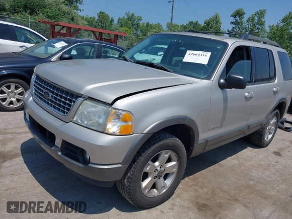 2005 Ford Explorer XLT z VIN 1FMZU73K95UB79894, wystawiony jako IAAI lot #42664316 z przebiegiem 245 233 mil mil oraz . Historia ofert i sprzedaży dostępna na DreamBid. Obrazek 2.