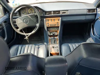 1989 Mercedes-Benz 300 E с VIN WDBEA30DXKA877386, выставлен на аукционе Copart как лот 59333665 с пробегом 205 173 миль миль и Чистый • Clean title. История ставок и продаж доступна на DreamBid. Изображение 8.