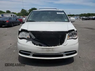 2016 Chrysler Town & Country Touring with VIN 2C4RC1BG8GR260127, listed as a Copart auction lot 60160004 with 211,161 mi miles and Salvage Title. Bid and sale history available at carsss.com. Image 5.