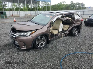 2018 Toyota Highlander Limited z VIN 5TDDZRFH6JS832904, wystawiony jako Copart lot #54109505 z przebiegiem Nie podano mil oraz Nie do naprawy • Non repairable. Historia ofert i sprzedaży dostępna na DreamBid. Obrazek 1.