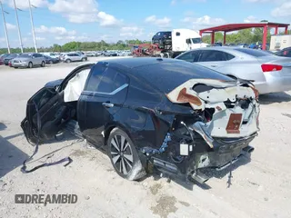2019 Nissan Altima 2.5 SL with VIN 1N4BL4EV1KC181239, listed as a IAAI auction lot 41429404 with 69,978 mi miles. Bid and sale history available at carsss.com. Image 3.