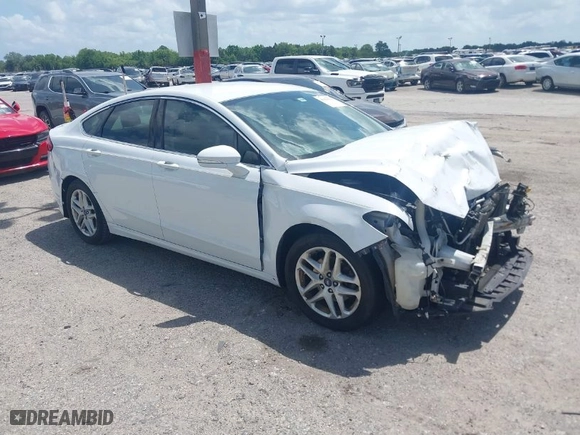 2015 Ford Fusion SE with VIN 3FA6P0HD1FR172498, listed as a IAAI auction lot 41958330 with 123,354 mi miles. Bid and sale history available at carsss.com. Image 1.