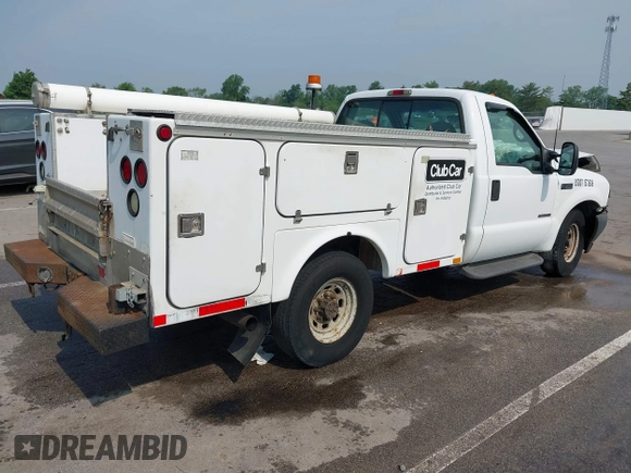 2001 Ford F-350 XL с VIN 1FDSF34FX1ED78415, выставлен на аукционе IAAI как лот 42440102 с пробегом Не указан миль и . История ставок и продаж доступна на DreamBid. Изображение 4.
