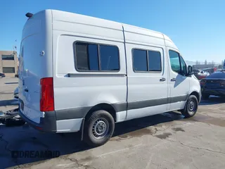 2022 Mercedes-Benz Sprinter Cargo Cargo with VIN W1Y40BHY2NT107852, listed as a IAAI auction lot 41323608 with 27,397 mi miles and . Bid and sale history available at DreamBid. Image 4.