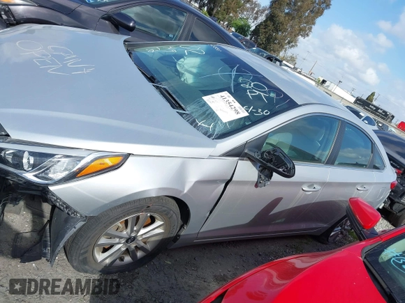 2016 Hyundai Sonata SE z VIN 5NPE24AF5GH404774, wystawiony jako IAAI lot #41354298 z przebiegiem 38 380 mil mil oraz . Historia ofert i sprzedaży dostępna na DreamBid. Obrazek 15.