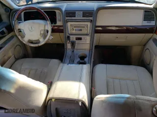 2004 Lincoln Navigator Luxury with VIN 5LMFU27R24LJ00905, listed as a Copart auction lot 82561364 with 181,618 mi miles and Clean Title. Bid and sale history available at carsss.com. Image 8.