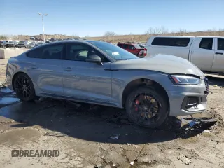 2019 Audi RS 5 Sportback z VIN WUABWCF52KA903181, wystawiony jako Copart lot #46123525 z przebiegiem 32 366 mil mil oraz Szkody całkowita. Historia ofert i sprzedaży dostępna na DreamBid. Obrazek 4.