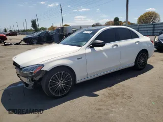 2020 Mercedes-Benz C 300 с VIN W1KWF8DB8LR600757, выставлен на аукционе Copart как лот 52025375 с пробегом 36 687 миль миль и Списание • Salvage title. История ставок и продаж доступна на DreamBid. Изображение 1.