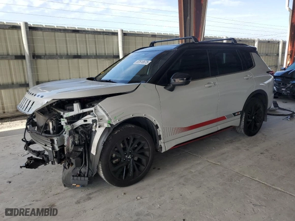 2023 Mitsubishi Outlander SE with VIN JA4J4UA81PZ047428, listed as a Copart auction lot 52618675 with 27,784 mi miles and Non Repairable. Bid and sale history available at carsss.com. Image 1.