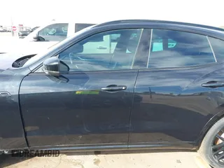 2022 Maserati Levante GT z VIN ZN661XUAXNX400339, wystawiony jako IAAI lot #41515920 z przebiegiem 48 360 mil mil oraz . Historia ofert i sprzedaży dostępna na DreamBid. Obrazek 15.
