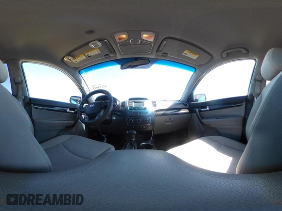 2015 Kia Sorento LX with VIN 5XYKTCA69FG584972, listed as a IAAI auction lot 42315973 with 165,907 mi miles and . Bid and sale history available at DreamBid. Image 18.