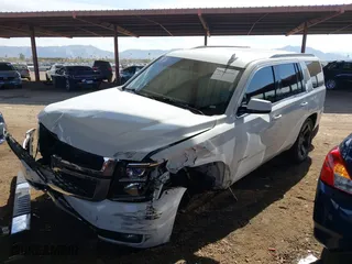 2016 Chevrolet Tahoe LT with VIN 1GNSKBKC5GR241653, listed as a IAAI auction lot 41546699 with 151,862 mi miles. Bid and sale history available at carsss.com. Image 18.