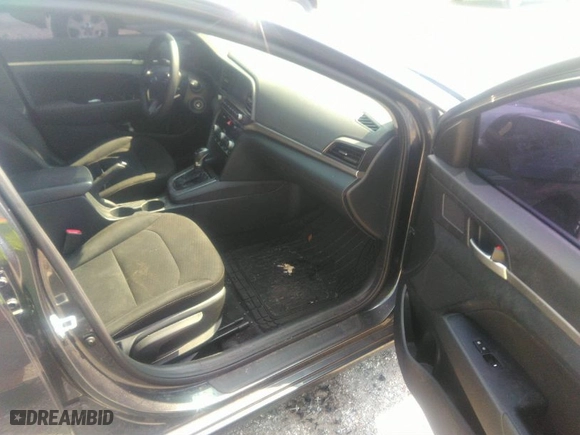 2020 Hyundai Elantra Value Edition with VIN 5NPD84LF0LH553563, listed as a IAAI auction lot 40065800 with 126,466 mi miles. Bid and sale history available at carsss.com. Image 5.