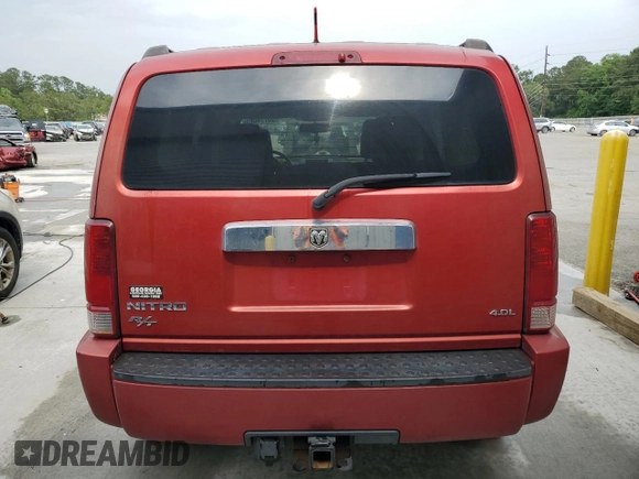 2007 Dodge Nitro R/T z VIN 1D8GT58637W731719, wystawiony jako Copart lot #55774025 z przebiegiem 138 666 mil mil oraz Szkoda całkowita • Salvage title. Historia ofert i sprzedaży dostępna na DreamBid. Obrazek 6.