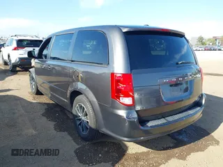 2016 Dodge Grand Caravan SE with VIN 2C4RDGBG9GR258788, listed as a IAAI auction lot 42041562 with 88,004 mi miles and . Bid and sale history available at DreamBid. Image 3.