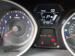 2014 Hyundai Elantra SE with VIN 5NPDH4AE9EH538105, listed as a IAAI auction lot 42598160 with 97,997 mi miles and . Bid and sale history available at DreamBid. Image 7.