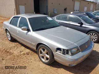 2004 Mercury Marauder with VIN 2MHHM79V74X675447, listed as a IAAI auction lot 41833704 with 244,849 mi miles. Bid and sale history available at carsss.com. Image 1.