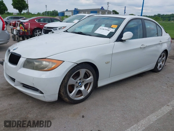 2006 BMW 3 Series 330i z VIN WBAVB33586PS06978, wystawiony jako IAAI lot #42263598 z przebiegiem Nie podano mil oraz . Historia ofert i sprzedaży dostępna na DreamBid. Obrazek 2.