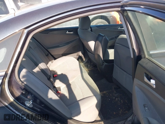 2013 Hyundai Sonata GLS with VIN 5NPEB4AC4DH766063, listed as a IAAI auction lot 42110811 with 105,622 mi miles and . Bid and sale history available at DreamBid. Image 8.