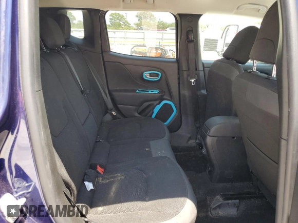 2020 Jeep Renegade Altitude with VIN ZACNJAB17LPK95978, listed as a Copart auction lot 57432225 with 35,690 mi miles and Salvage title. Bid and sale history available at DreamBid. Image 11.