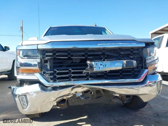 2018 Chevrolet Silverado 1500 LT with VIN 3GCPCREH6JG485041, listed as a IAAI auction lot 41125547 with 67,214 mi miles. Bid and sale history available at carsss.com. Image 18.