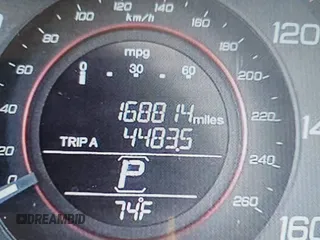2014 Honda Accord Sport with VIN 1HGCR2F52EA190114, listed as a IAAI auction lot 39922328 with 168,814 mi miles and . Bid and sale history available at carsss.com. Image 7.
