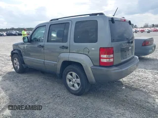 2012 Jeep Liberty Sport Latitude z VIN 1C4PJLAK7CW146409, wystawiony jako IAAI lot #41717779 z przebiegiem 136 290 mil mil oraz . Historia ofert i sprzedaży dostępna na DreamBid. Obrazek 3.