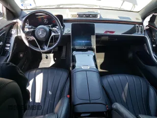 2023 Mercedes-Benz S 500 z VIN W1K6G6DB6PA195794, wystawiony jako Copart lot #46353265 z przebiegiem 35 416 mil mil oraz Szkoda całkowita • Salvage title. Historia ofert i sprzedaży dostępna na DreamBid. Obrazek 8.