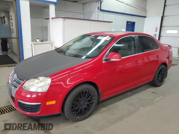 2008 Volkswagen Jetta SE z VIN 3VWRM71K58M033487, wystawiony jako Copart lot #57021855 z przebiegiem 187 167 mil mil oraz Czysty tytuł • Clean title. Historia ofert i sprzedaży dostępna na DreamBid. Obrazek 1.