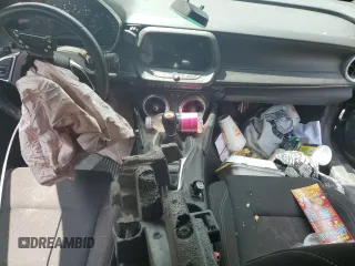 2017 Chevrolet Camaro 1SS z VIN 1G1FE1R72H0211867, wystawiony jako Copart lot #59097675 z przebiegiem 52 464 mil mil oraz Czysty tytuł • Clean title. Historia ofert i sprzedaży dostępna na DreamBid. Obrazek 8.