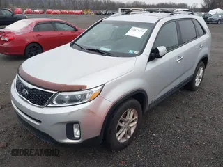 2015 Kia Sorento LX with VIN 5XYKTDA68FG582720, listed as a IAAI auction lot 41872473 with 242,994 mi miles. Bid and sale history available at carsss.com. Image 17.