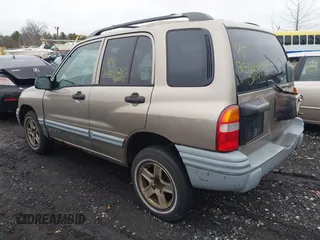 2003 Chevrolet Tracker with VIN 2CNBJ13C236947064, listed as a IAAI auction lot 41820066 with Not provided miles and . Bid and sale history available at DreamBid. Image 3.