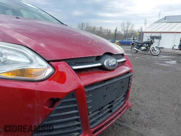 2014 Ford Focus SE with VIN 1FADP3K26EL412058, listed as a IAAI auction lot 42073435 with 119,568 mi miles. Bid and sale history available at carsss.com. Image 14.