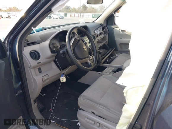 2011 Honda Pilot EX with VIN 5FNYF3H45BB025345, listed as a IAAI auction lot 41270126 with 199,791 mi miles and . Bid and sale history available at carsss.com. Image 5.