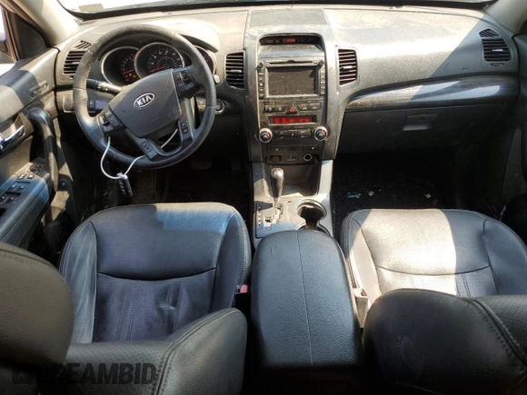 2013 Kia Sorento EX с VIN 5XYKU4A62DG373984, выставлен на аукционе Copart как лот 60425795 с пробегом 180 007 миль миль и Списание • Salvage title. История ставок и продаж доступна на DreamBid. Изображение 8.