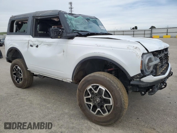 2022 Ford Bronco с VIN 1FMDE5CP9NLA76116, выставлен на аукционе Copart как лот 49716545 с пробегом 56 654 миль миль и Списание • Salvage title. История ставок и продаж доступна на DreamBid. Изображение 4.