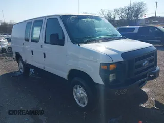 2008 Ford Econoline Cargo Commercial with VIN 1FTNE14W58DA40493, listed as a IAAI auction lot 41682241 with 272,211 mi miles. Bid and sale history available at carsss.com. Image 1.