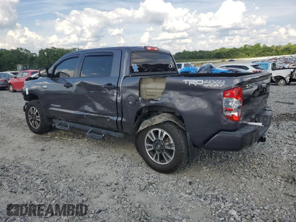 2018 Toyota Tundra SR5 z VIN 5TFDW5F11JX734412, wystawiony jako Copart lot #54765305 z przebiegiem 135 009 mil mil oraz Szkoda całkowita • Salvage title. Historia ofert i sprzedaży dostępna na DreamBid. Obrazek 2.