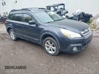 2013 Subaru Outback Premium z VIN 4S4BRBCC9D3323317, wystawiony jako IAAI lot #42303328 z przebiegiem 199 802 mil mil oraz . Historia ofert i sprzedaży dostępna na DreamBid. Obrazek 1.