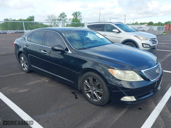 2007 Lexus LS 460 with VIN JTHBL46F775045497, listed as a IAAI auction lot 42088657 with 248,208 mi miles. Bid and sale history available at carsss.com. Image 1.