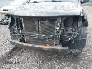 2010 Nissan Pathfinder SE z VIN 5N1AR1NB9AC626541, wystawiony jako IAAI lot #41674872 z przebiegiem 187 694 mil mil oraz . Historia ofert i sprzedaży dostępna na DreamBid. Obrazek 6.