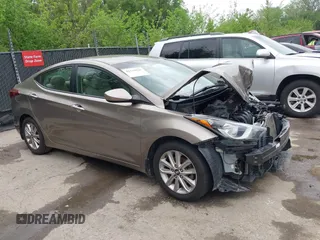2015 Hyundai Elantra SE z VIN 5NPDH4AEXFH607515, wystawiony jako IAAI lot #42124826 z przebiegiem 122 577 mil mil oraz . Historia ofert i sprzedaży dostępna na DreamBid. Obrazek 1.