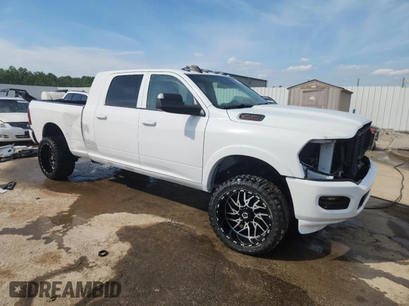 2019 Ram 2500 Laramie with VIN 3C6UR5NL0KG703482, listed as a Copart auction lot 61204515 with 109,720 mi miles and Salvage title. Bid and sale history available at DreamBid. Image 4.