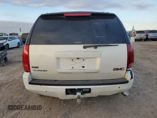 2010 GMC Yukon SLT with VIN 1GKUCCE03AR104213, listed as a Copart auction lot 81029414 with 168,378 mi miles and Salvage Title. Bid and sale history available at carsss.com. Image 6.